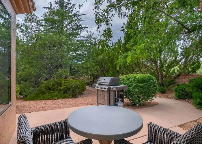 Chapel Showstopper! Walk To Trails, Private Yard Dom wakacyjny